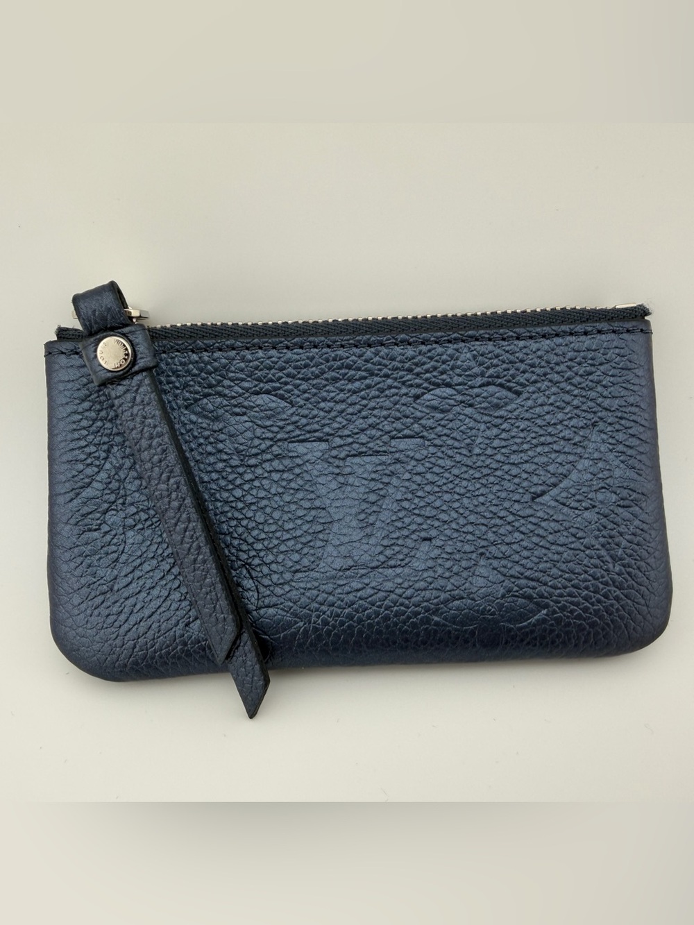 AUTHENTIC Louis Vuitton Key Cles Embossed Monogram Navy Nacre